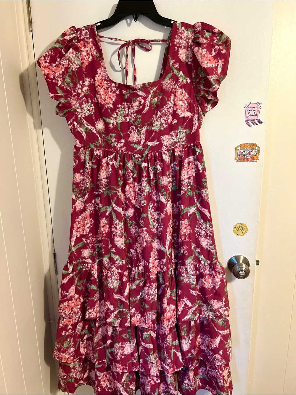 entro Pink Floral Tiered Puff-Sleeve Dress